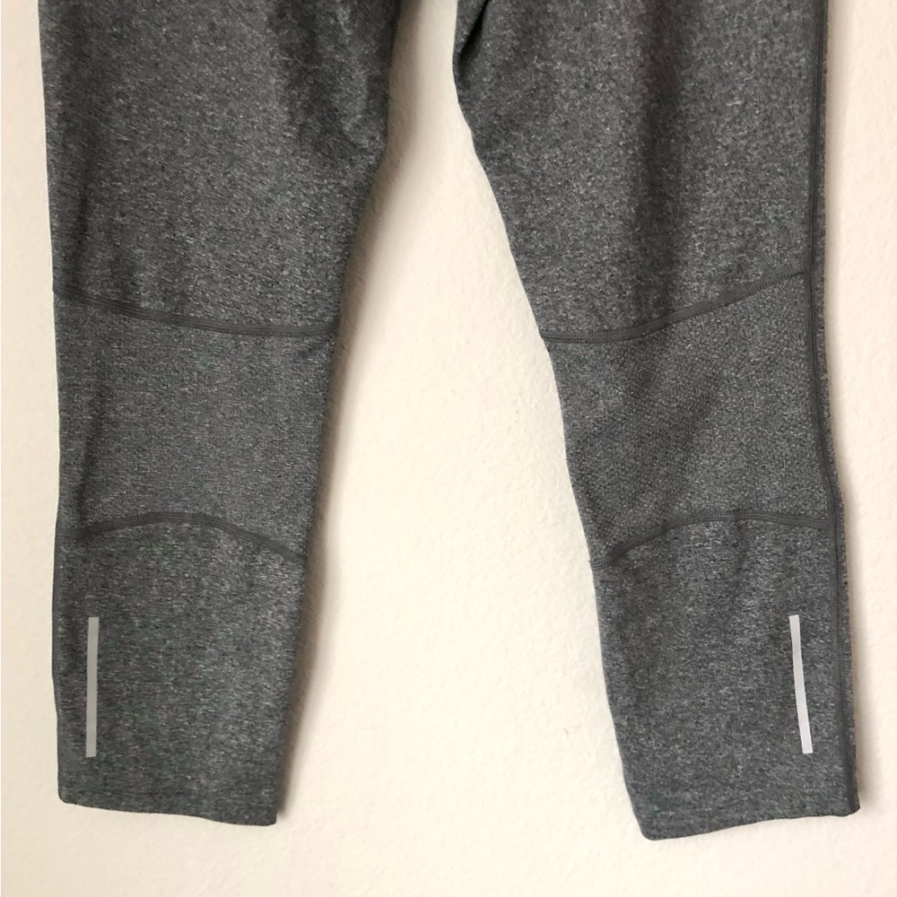 \Nike\• Dri-Fit Soul Cycle Cropped Leggings - Picture 12 of 16